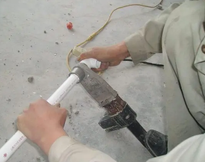 嘉峪关漏水维修电话